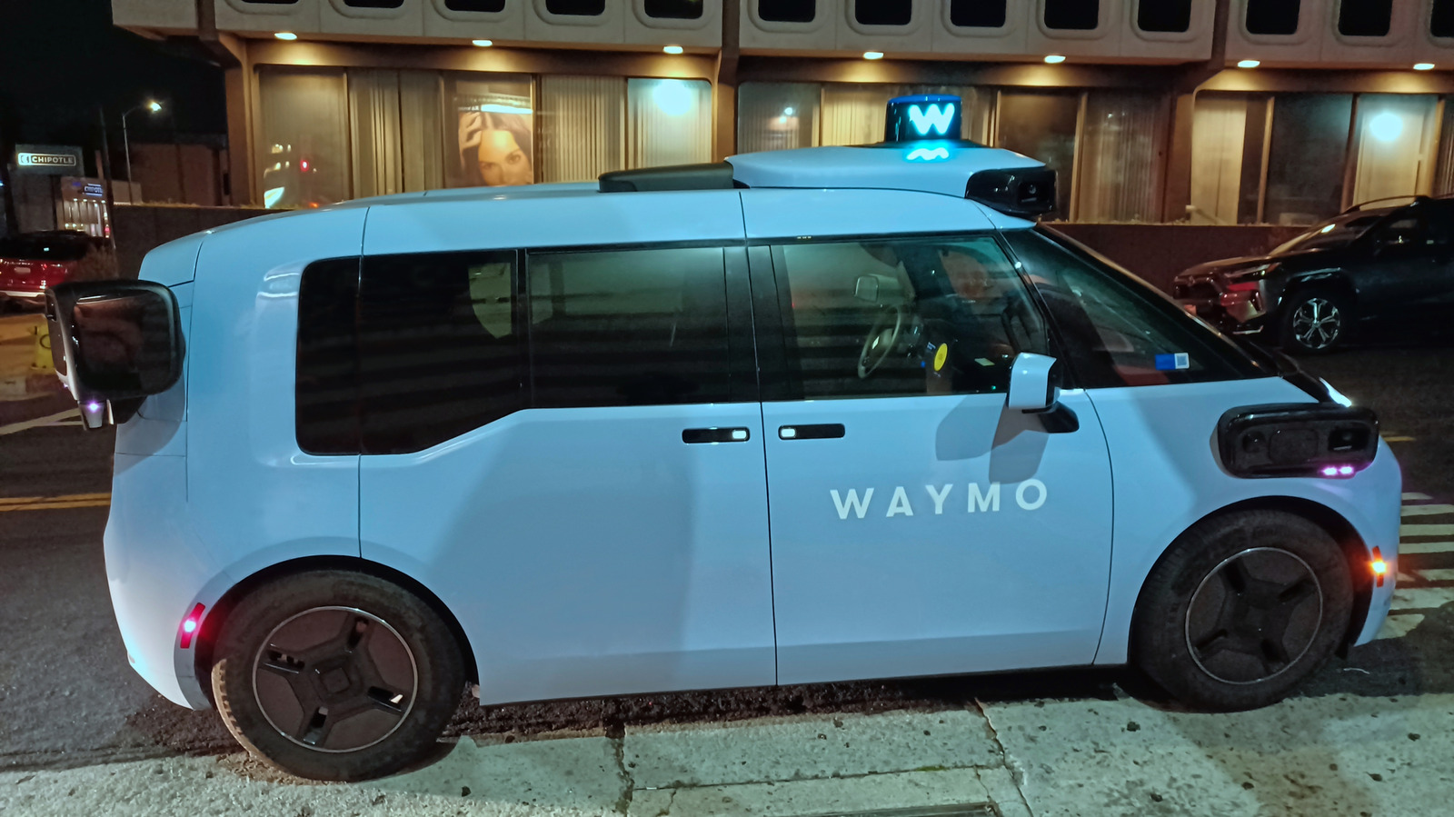 Waymo ได้รับอนุญาตขยายบริการ robotaxi ใน California
