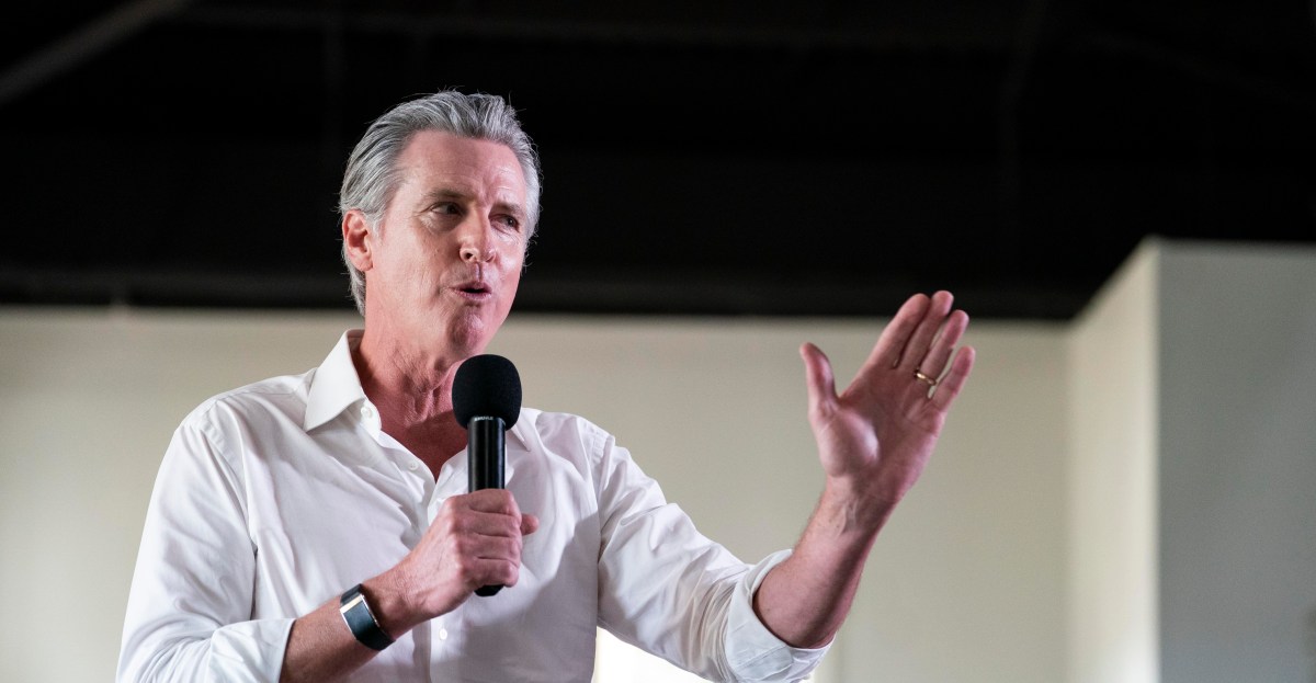 Newsom ผลักดัน 'kill switch' สำหรับ AI — แคลิฟอร์เนียวางกรอบความปลอดภัย