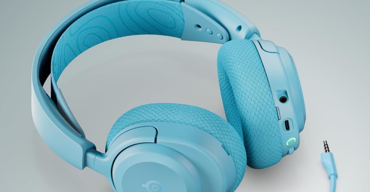 หูฟัง SteelSeries Arctis Nova 3P เบา 260 ก. ลด 45% ที่ Woot
