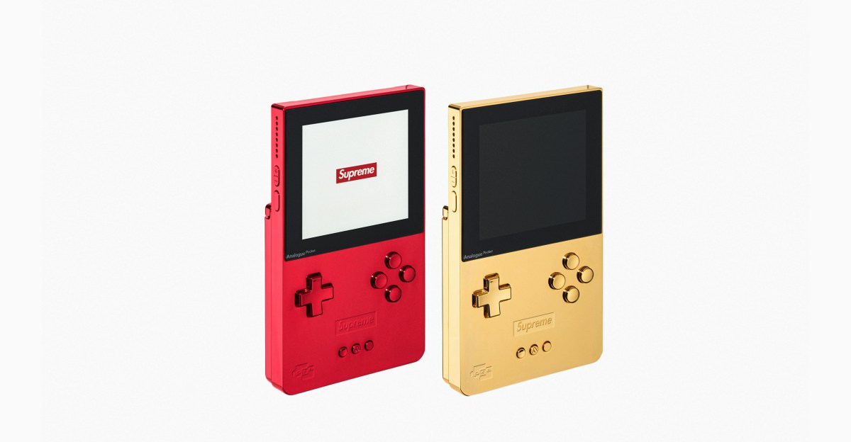 Supreme x Analogue Pocket: Pocket รุ่น metallic สีแดงและทอง วางขายในคอลเล็กชัน fall / winter 2026