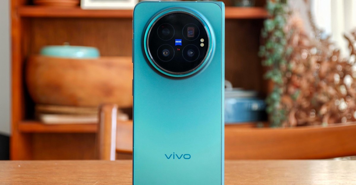 Vivo X Fold 6 เปิดตัวนอกจีน ดีไซน์จอสูงย้อนยุค แต่กล้องเด่น